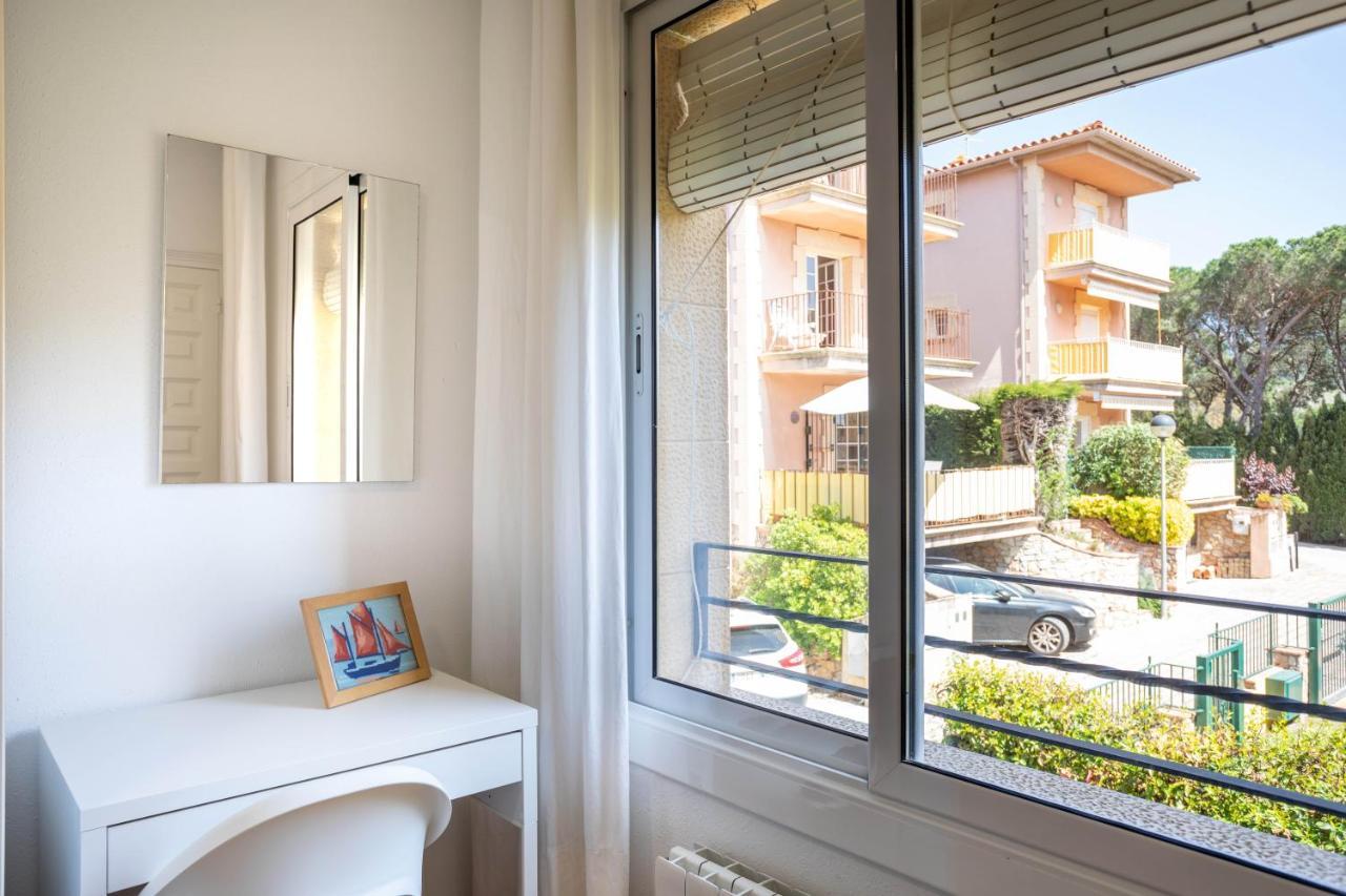 Bonita Casa Adosada Con Jardin Privado Y Piscina Comunitaria กาเลญา เด ปาลาฟรูเจล ภายนอก รูปภาพ