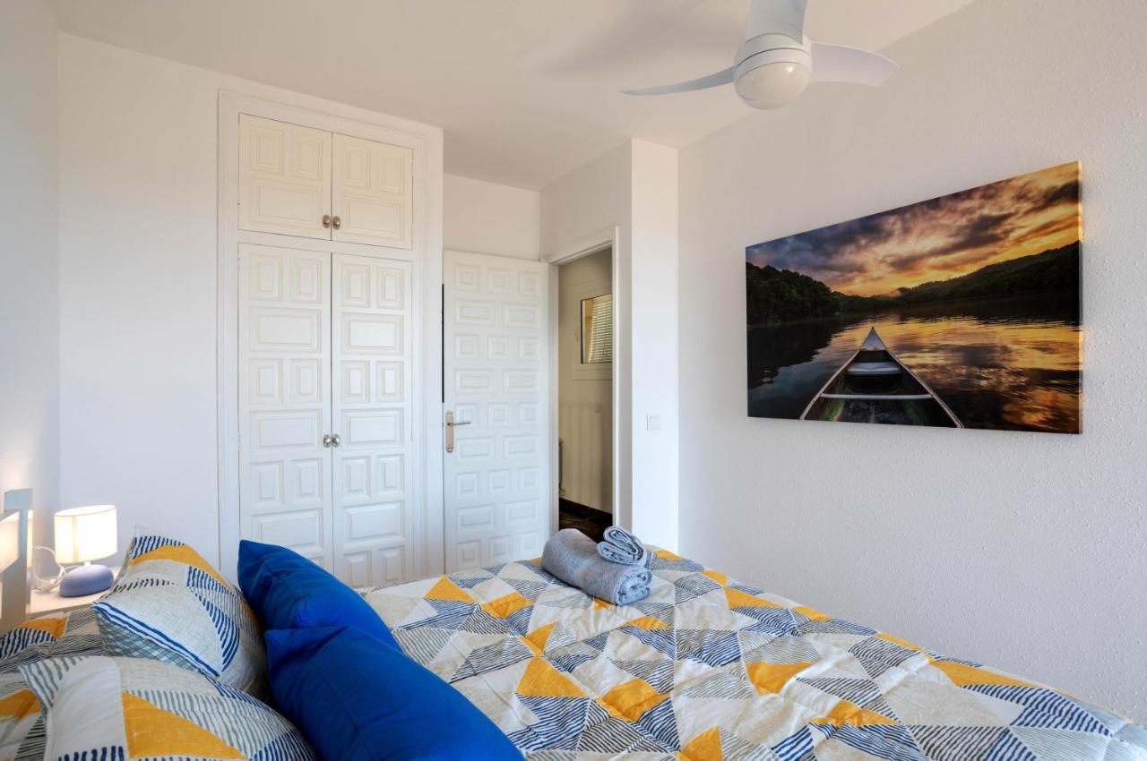 Bonita Casa Adosada Con Jardin Privado Y Piscina Comunitaria กาเลญา เด ปาลาฟรูเจล ภายนอก รูปภาพ