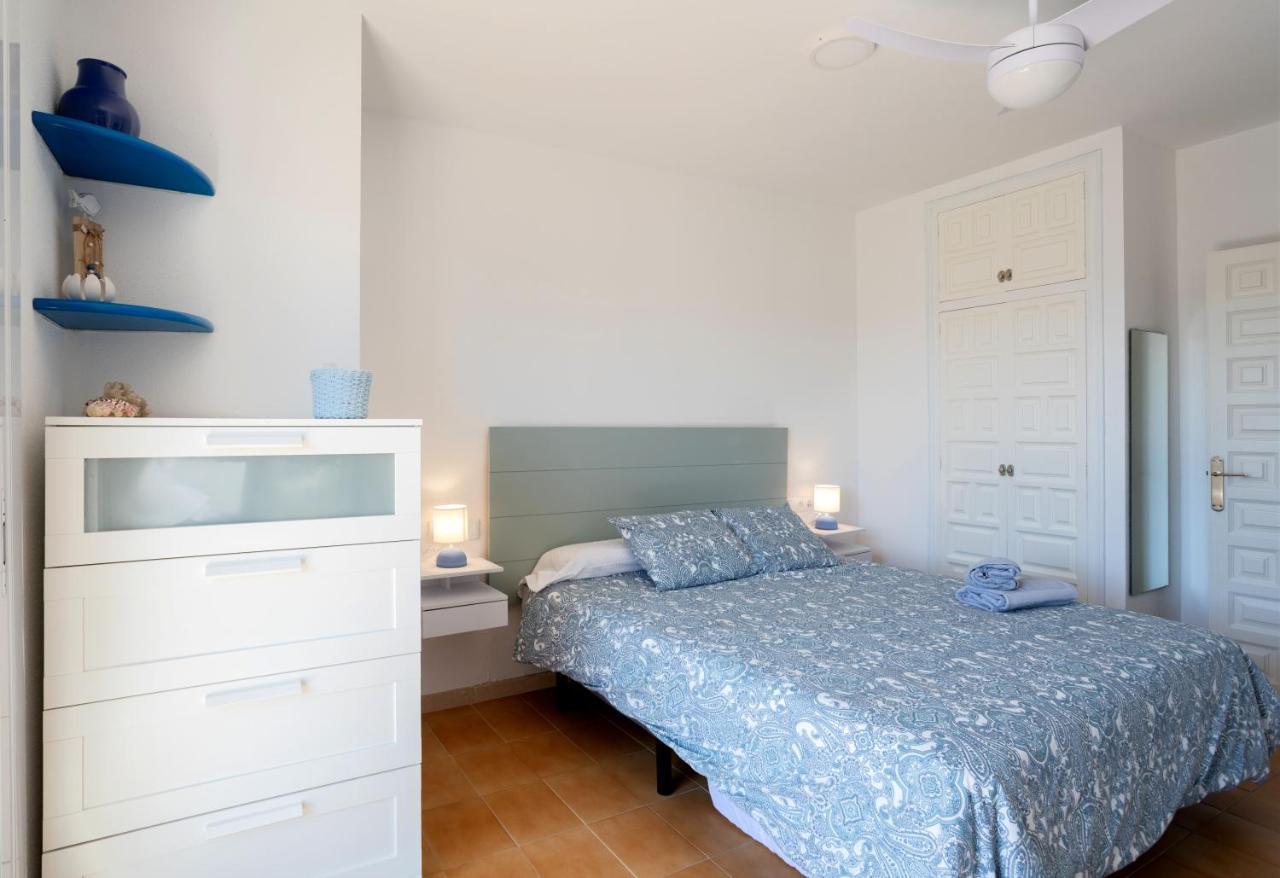 Bonita Casa Adosada Con Jardin Privado Y Piscina Comunitaria กาเลญา เด ปาลาฟรูเจล ภายนอก รูปภาพ
