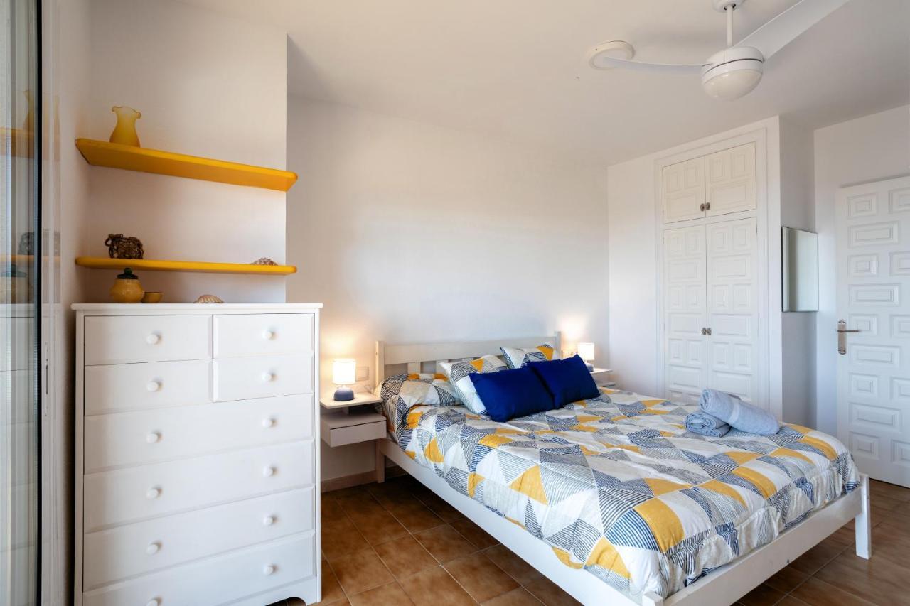 Bonita Casa Adosada Con Jardin Privado Y Piscina Comunitaria กาเลญา เด ปาลาฟรูเจล ภายนอก รูปภาพ